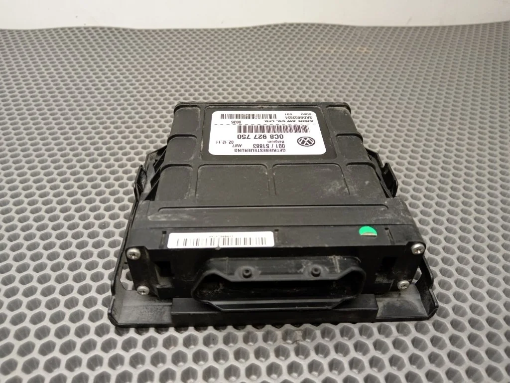 Блок управления акпп Volkswagen Touareg 2011 7P