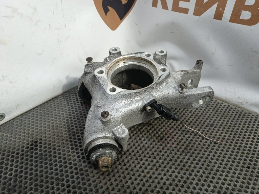 Кулак поворотный Audi A8 2016 D4