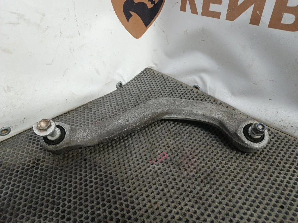 Рычаг подвески Audi A8 2016 D4
