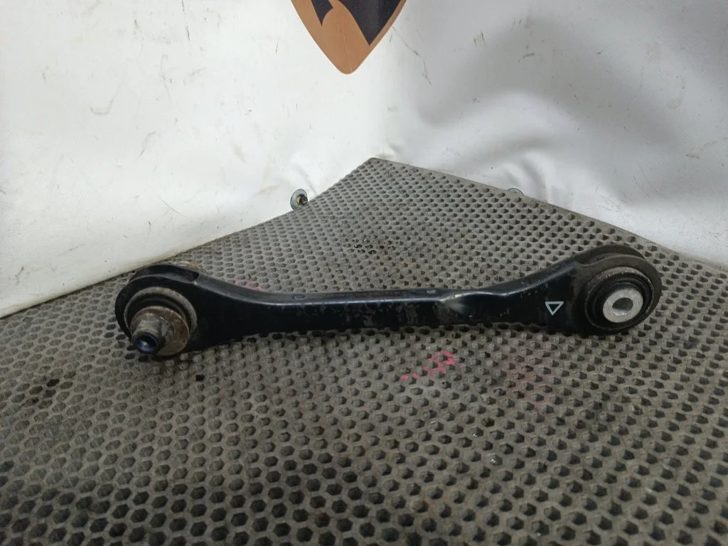 Рычаг подвески Audi A8 2016 D4