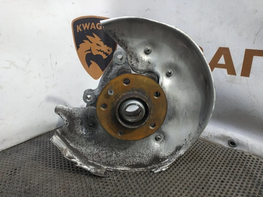 Цапфа Audi S6 2014 C7/4G