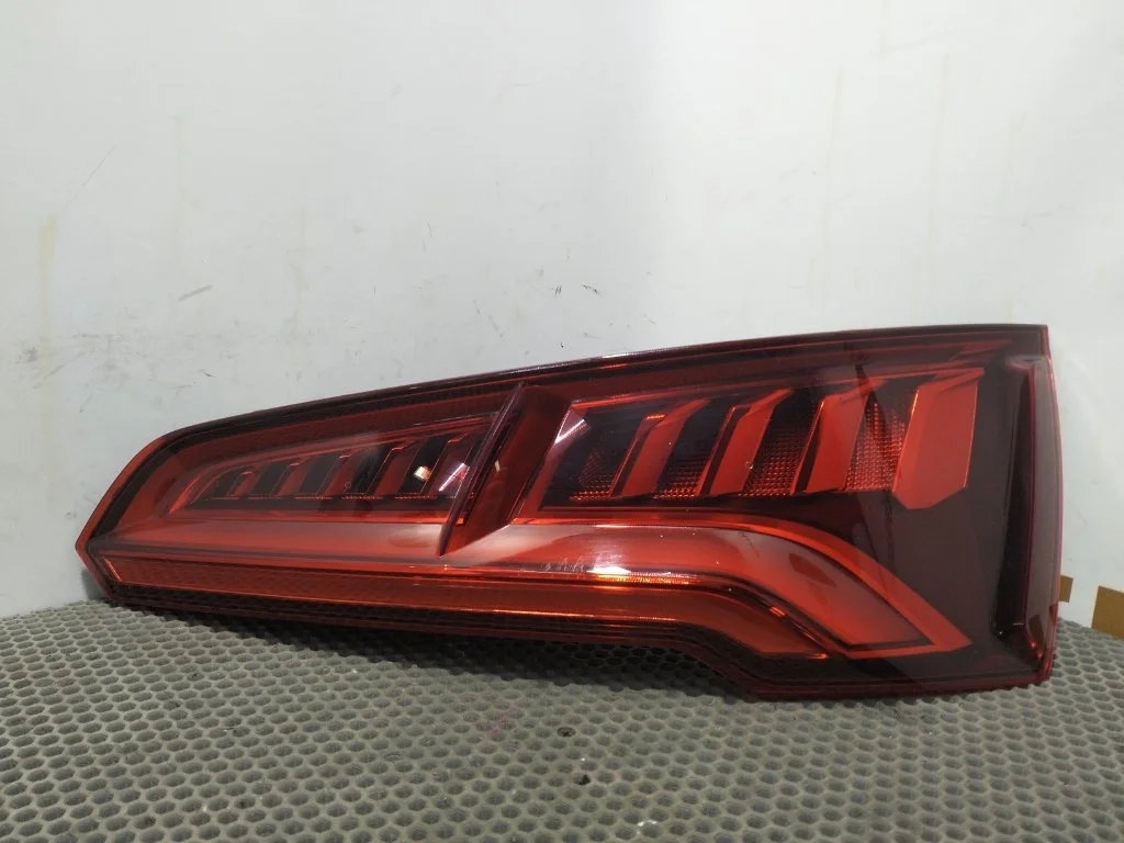 Фонарь Audi Q5 2017 FY