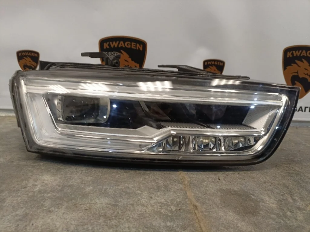 Фара светодиодная Audi Q3 2015 8U