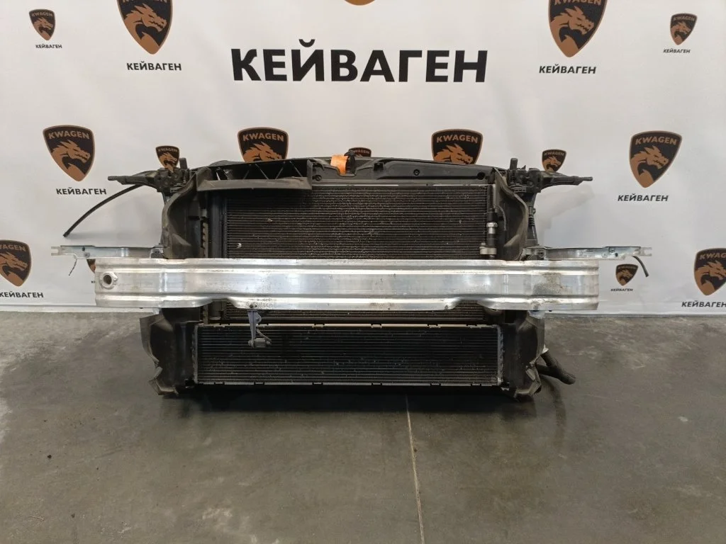 Телевизор с радиаторами Audi a7 2012 4g