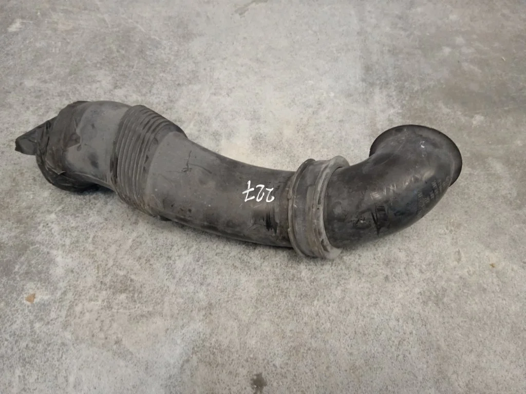 Воздуховод Audi Q7 2010 4L