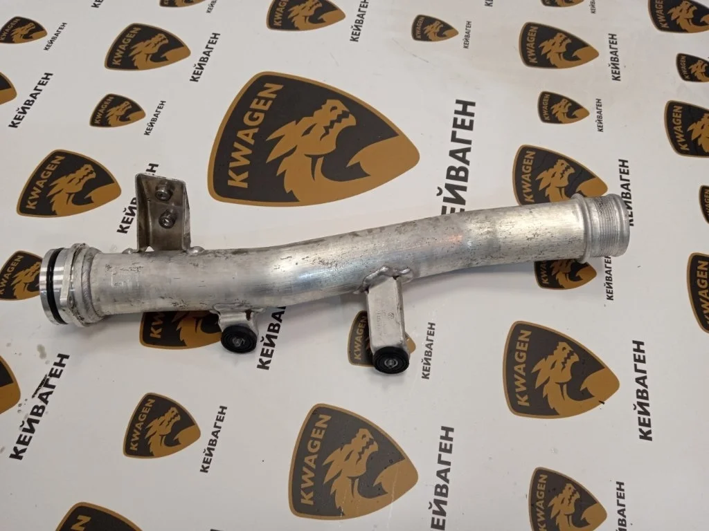 Патрубок интеркулера Volkswagen Touareg 2013 7P