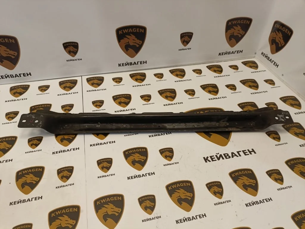 Балка под радиатор Volkswagen Touareg 2011 7P