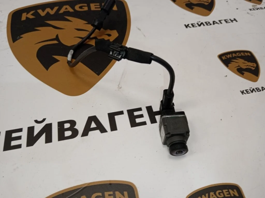 Камера переднего вида Audi A4 2016 B9