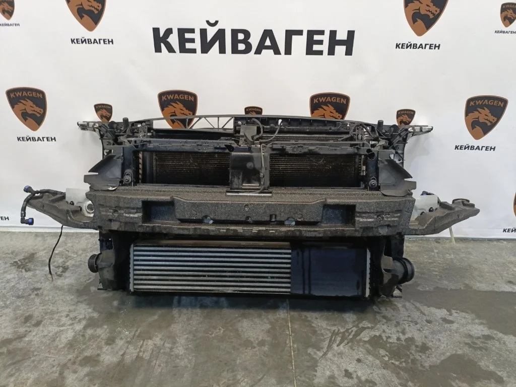 Телевизор с радиаторами Audi A5 2017 F5