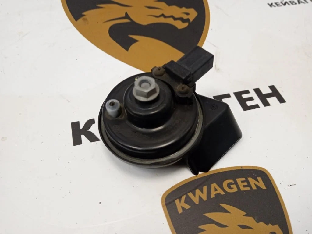 Звуковой сигнал Audi Q7 2011 4L