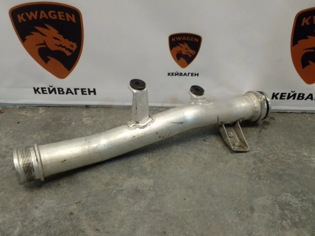 Патрубок интеркулера Volkswagen Touareg 2013 7P