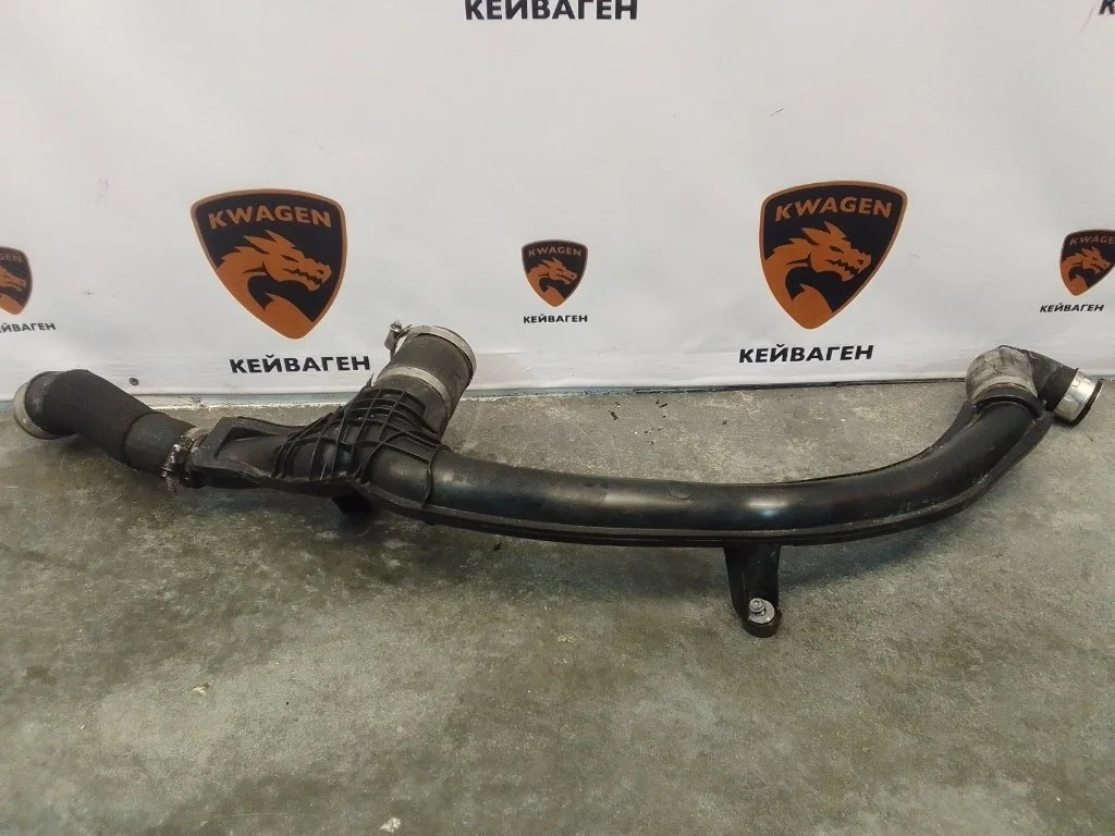 Патрубок интеркулера Volkswagen Touareg 2013 7P