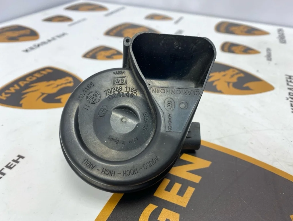 Звуковой сигнал Audi Q7 2011