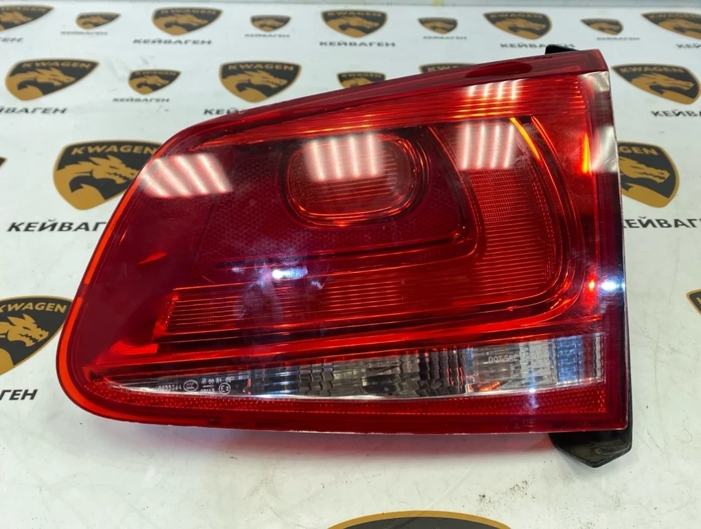 Фонарь задний Volkswagen Touareg 2011 7P