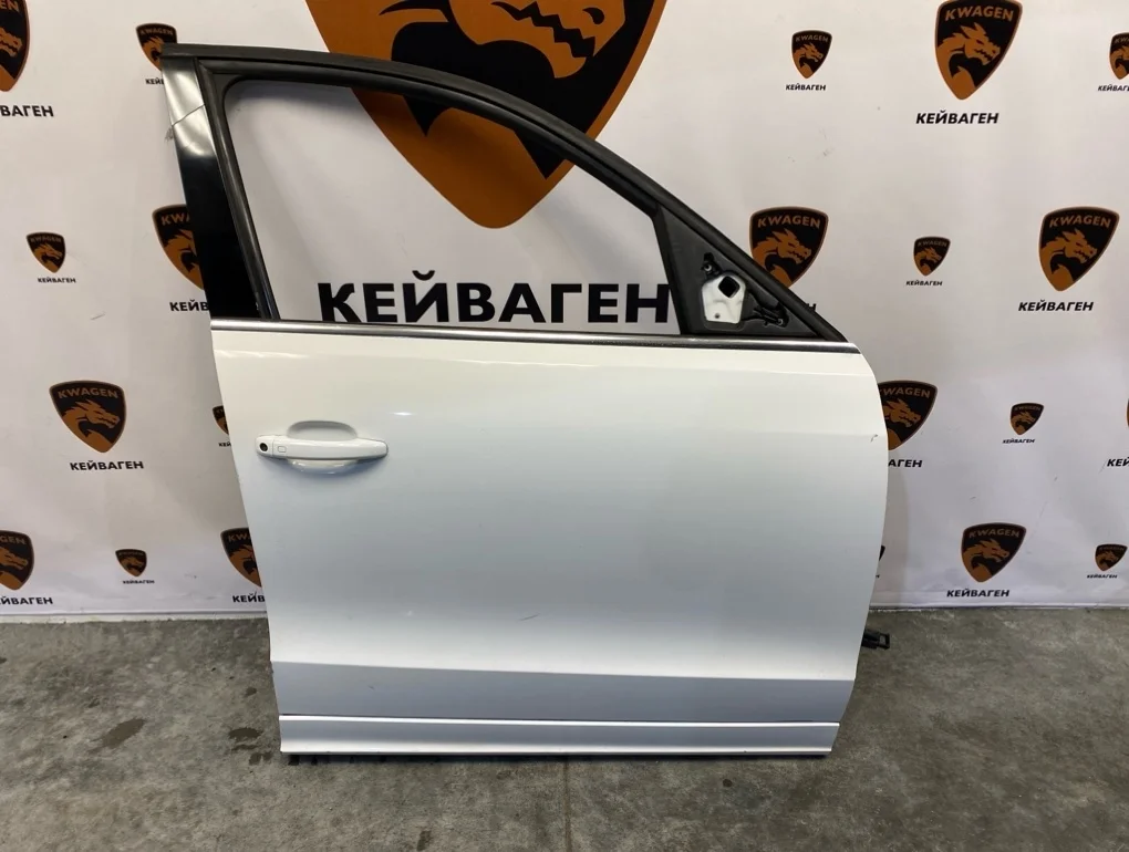 Дверь Audi Q5 2011 8R