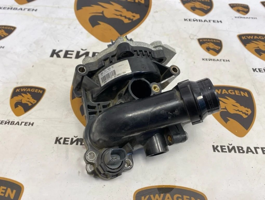 Помпа Audi A4 2008 B8