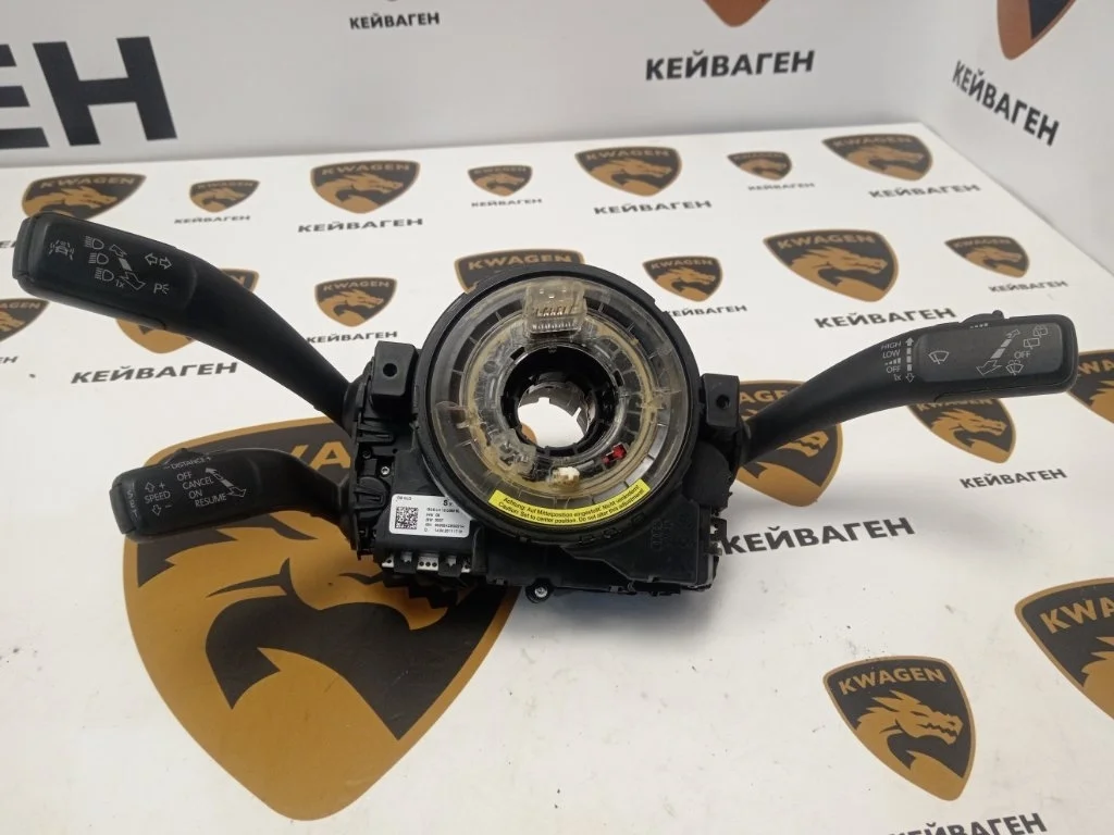 Блок подрулевых переключателей Volkswagen Touareg 2011 7P