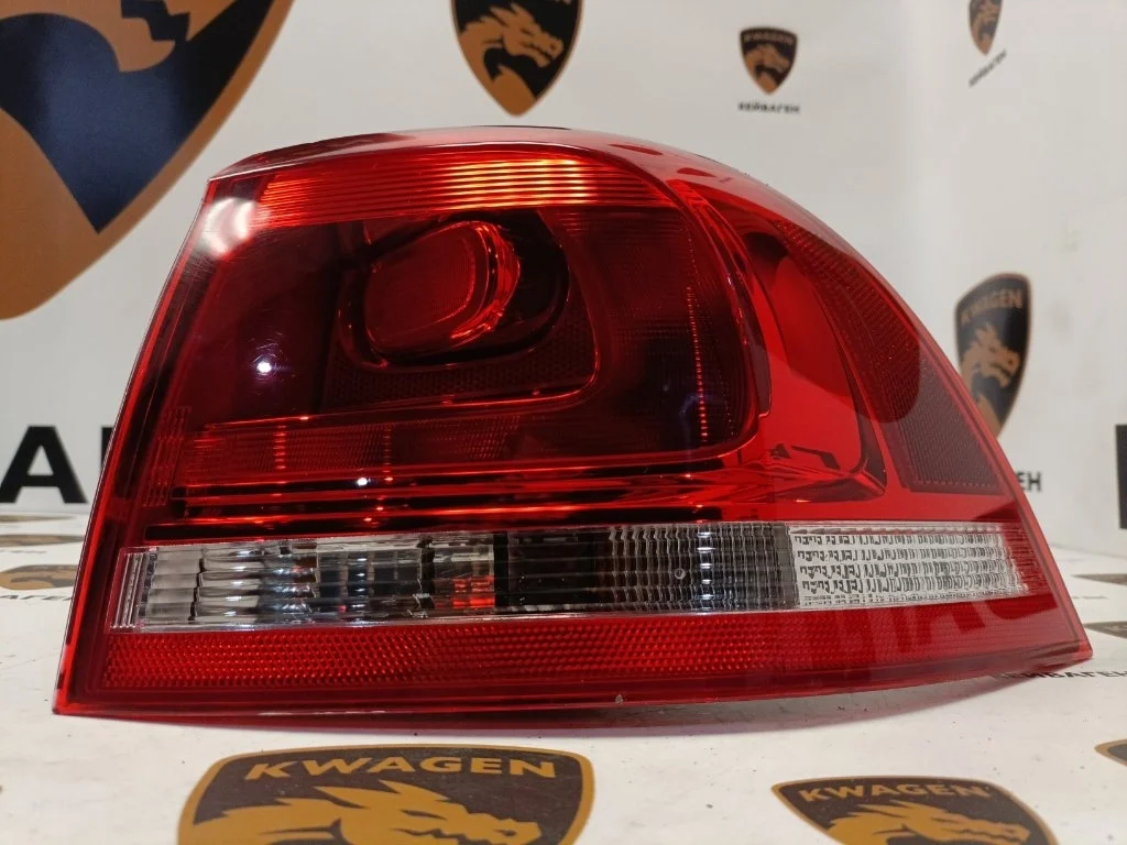 Фонарь Volkswagen Touareg 2013 7P