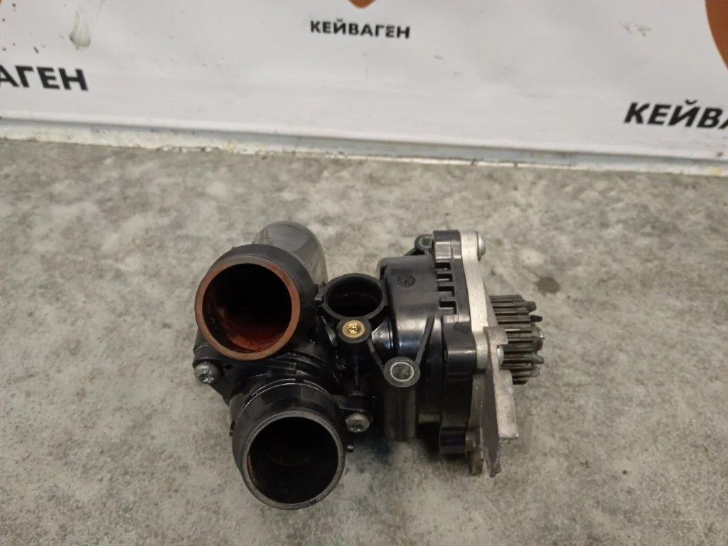 Корпус термостата Audi Q5 2009 8R