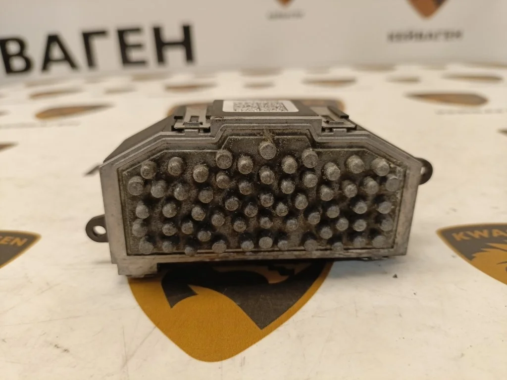 Резистор печки Audi A8 2011 D4