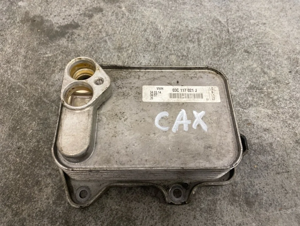 Теплообменник масляного фильтра Audi A3 2014 8P