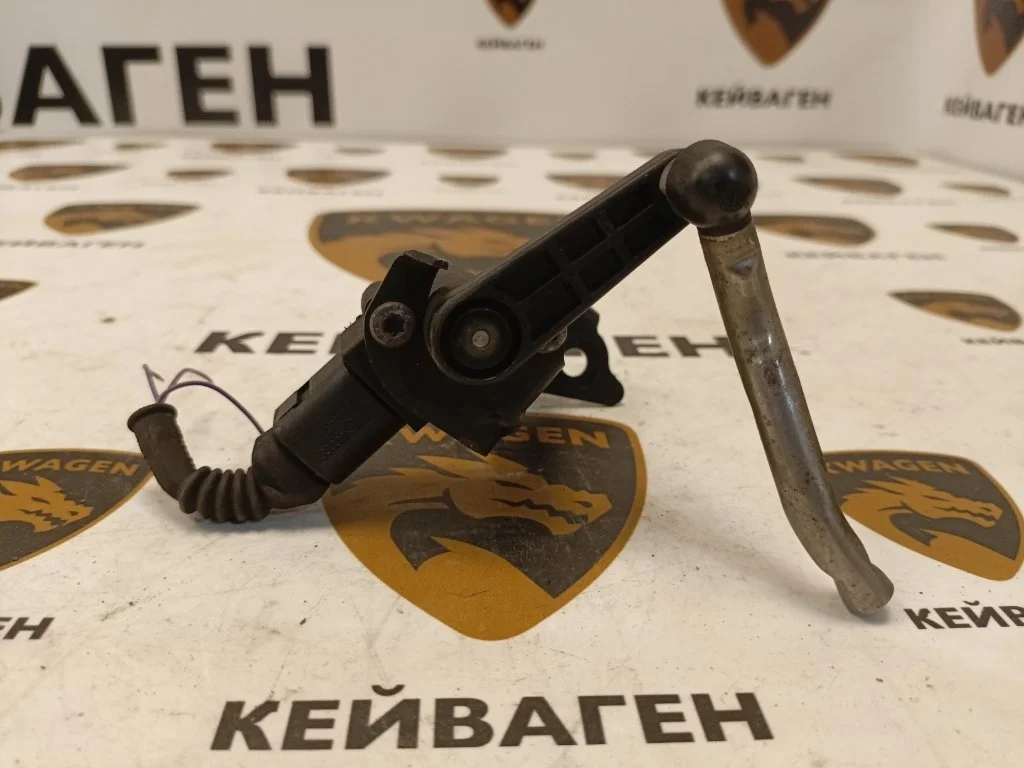 Датчик высоты дорожного просвета Audi A6 2015 C7