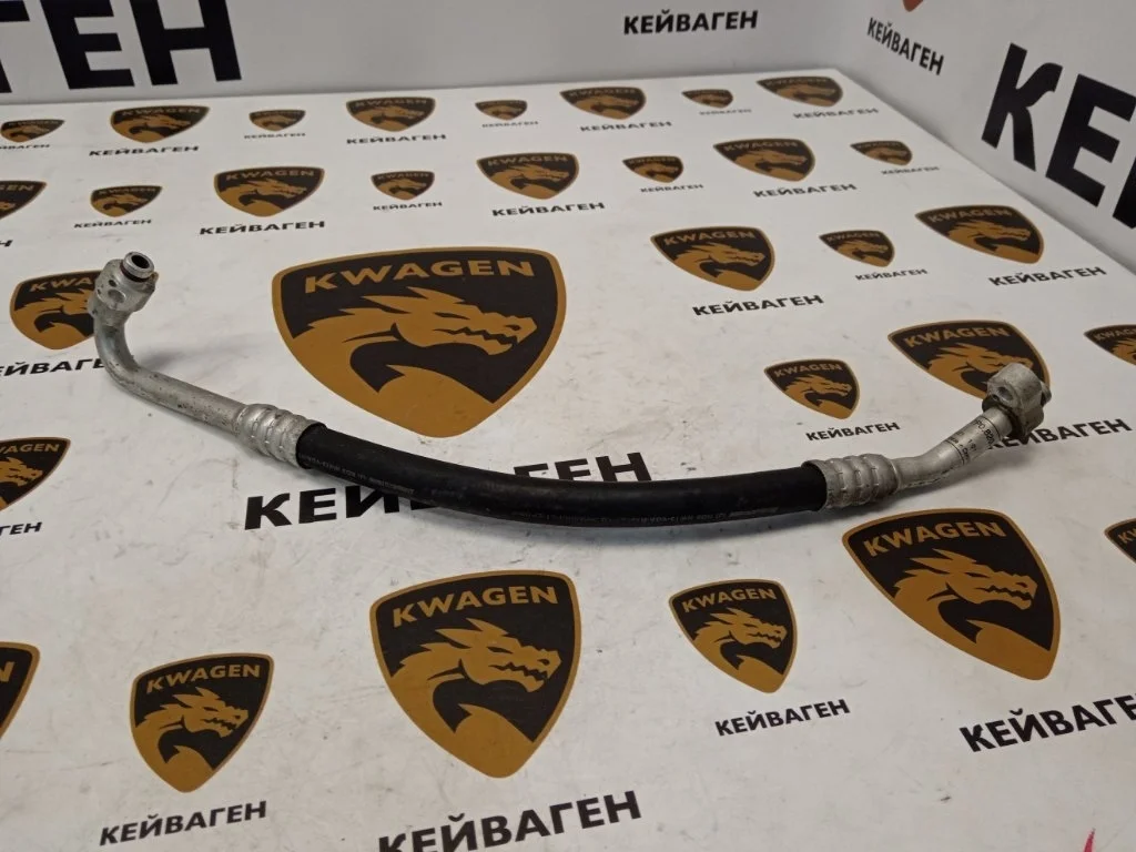 Шланг кондиционера Volkswagen Touareg 2011 7P