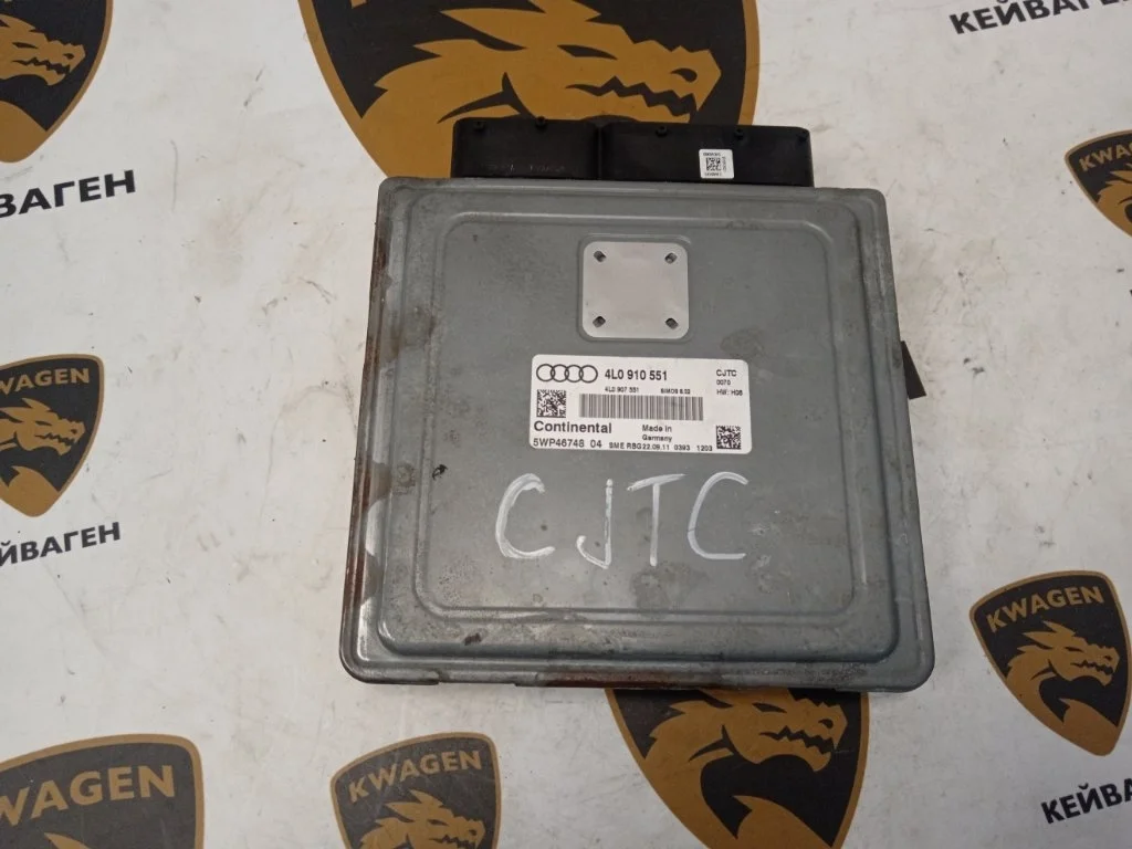 Блок управления двигателем Audi Q7 2011 4L