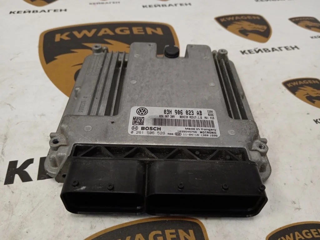 Блок управления двигателем Volkswagen Touareg 2011 7P