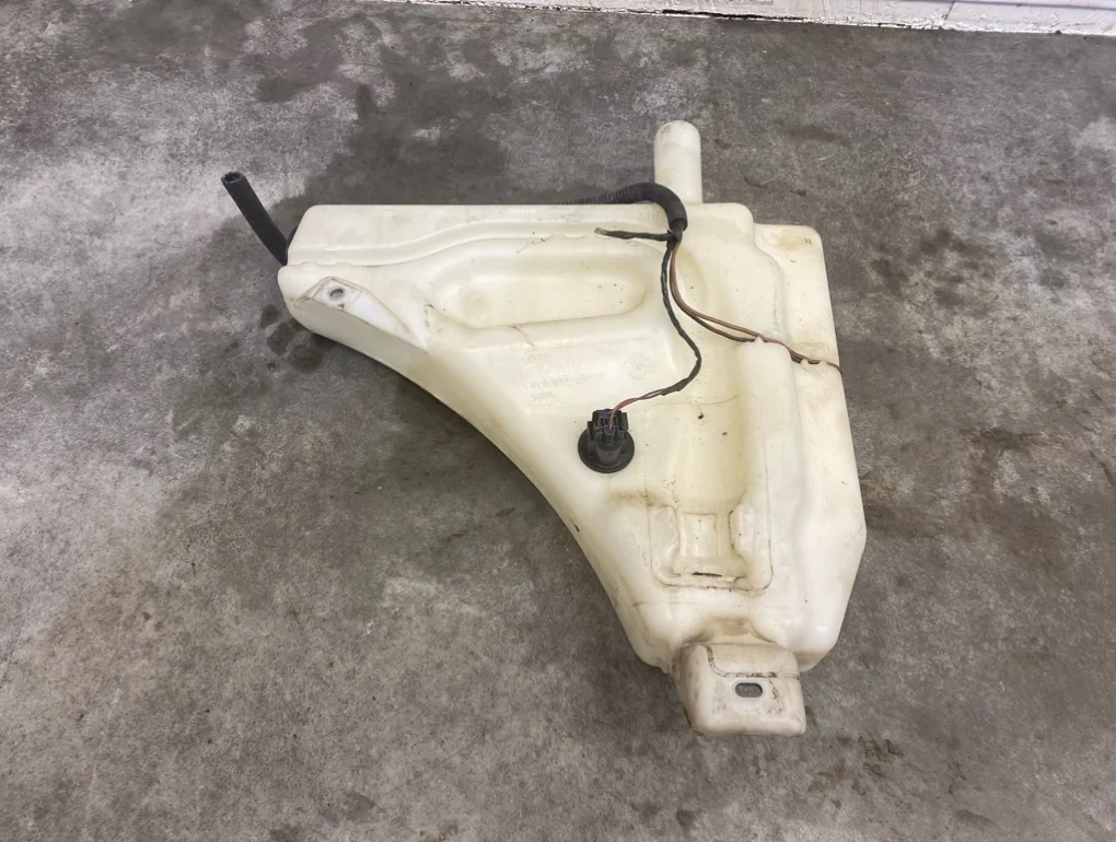 Бачок стеклоомывателя Audi Q7 2011 4L