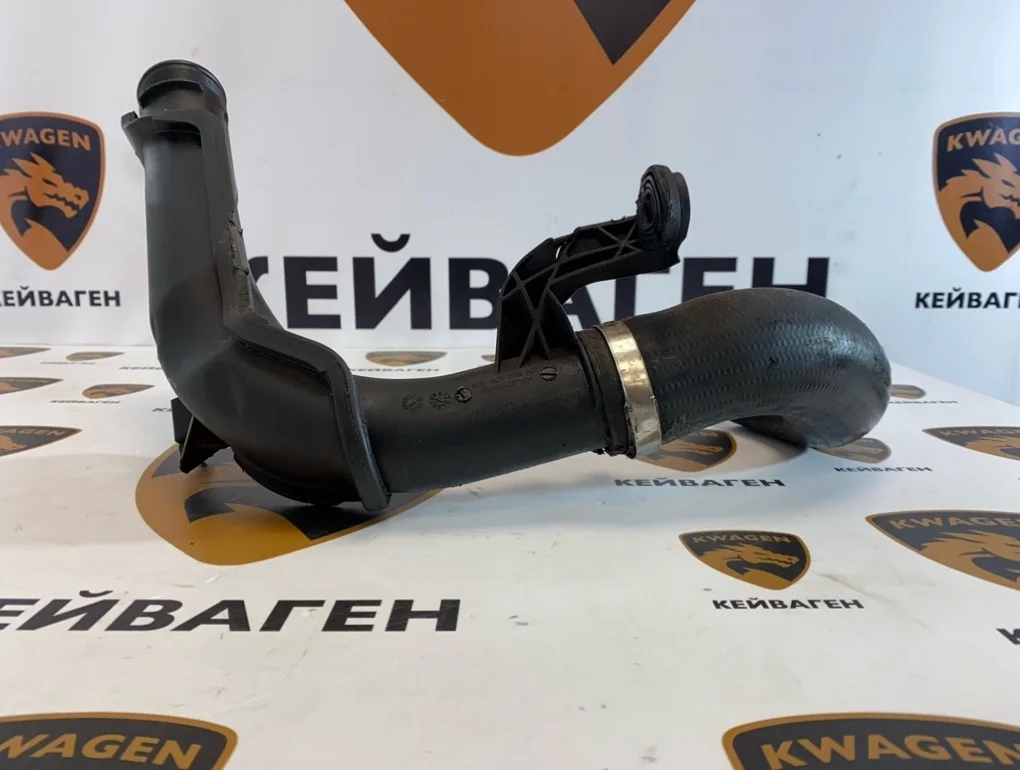 Патрубок интеркулера Volkswagen Tiguan 2011 5N