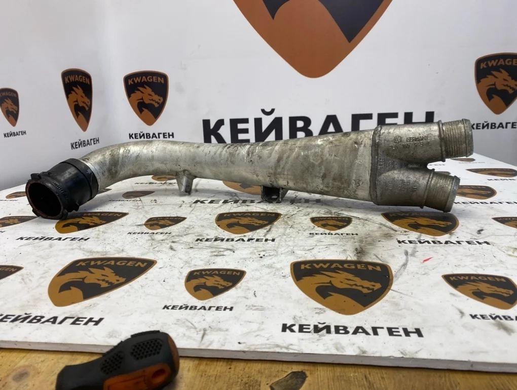 Патрубок интеркулера Audi Q7 2011 4L