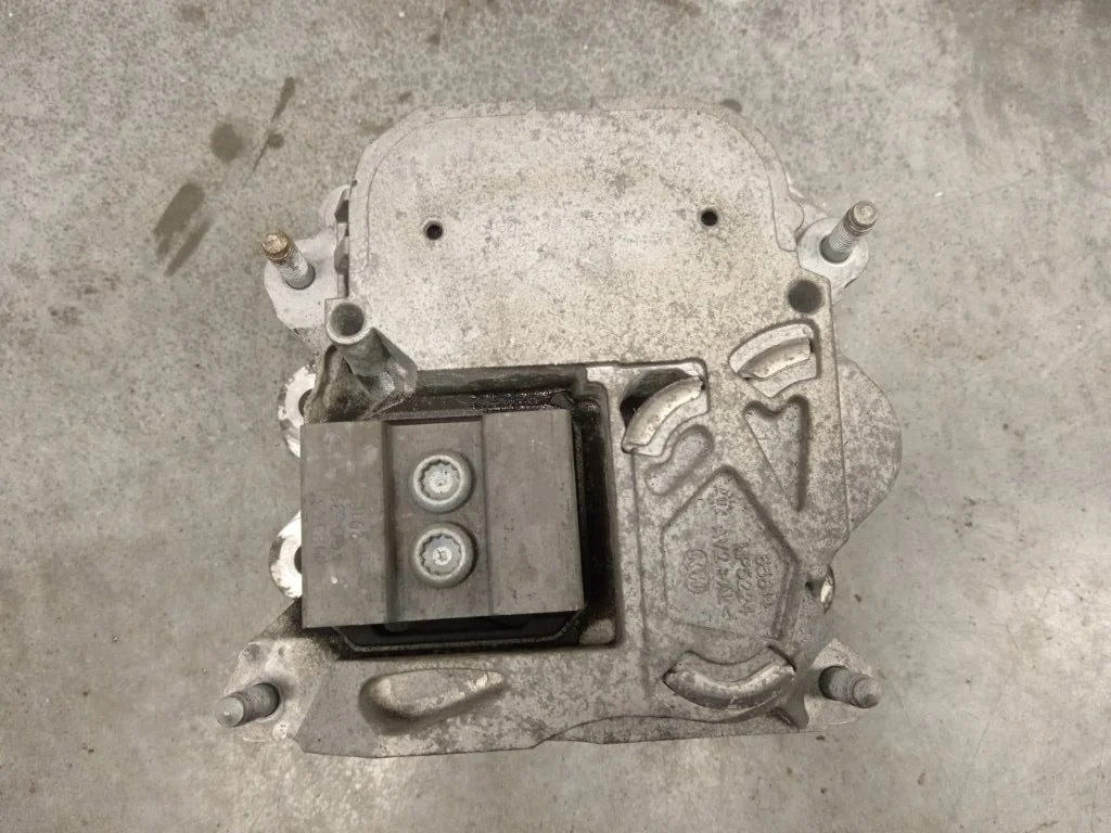 Подушка акпп Audi a7 2012 4g