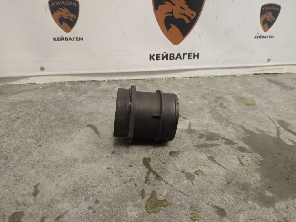 Датчик массового расхода воздуха Kia Sorento 2011 BL