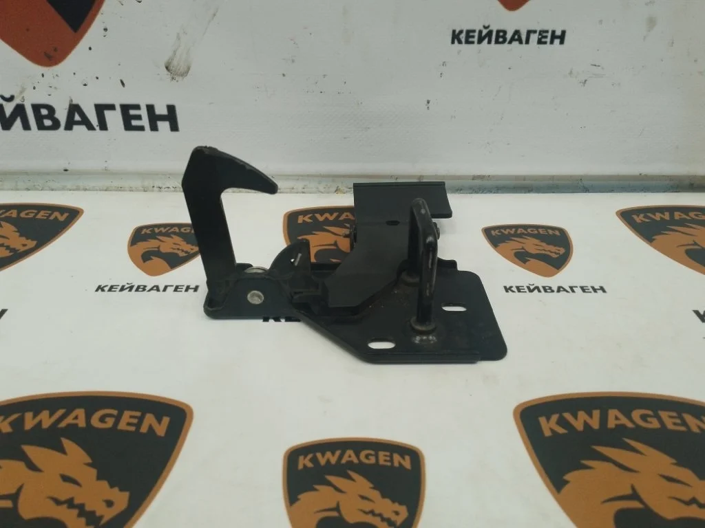 Замок капота Audi Q7 2011 4L