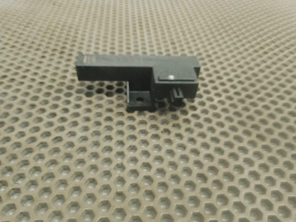 Усилитель антенны Audi A8 2011 D4