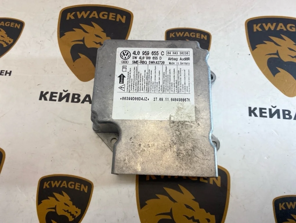 Блок управления подушек безопасности Audi Q7 2010 4L