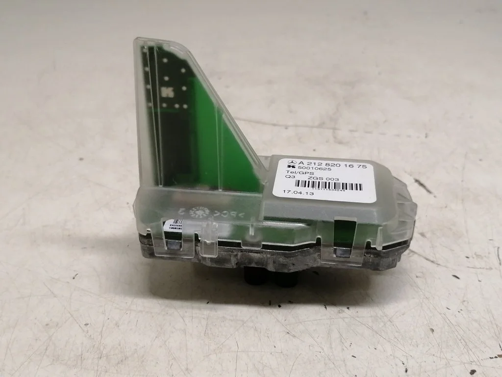 Антенна Mercedes-Benz -Class 2013 W212