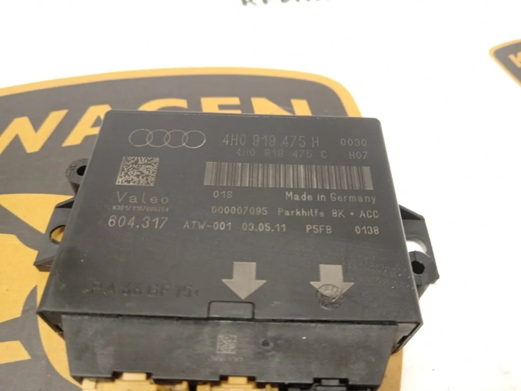 Блок управления парктроником Audi A8 2011 D4
