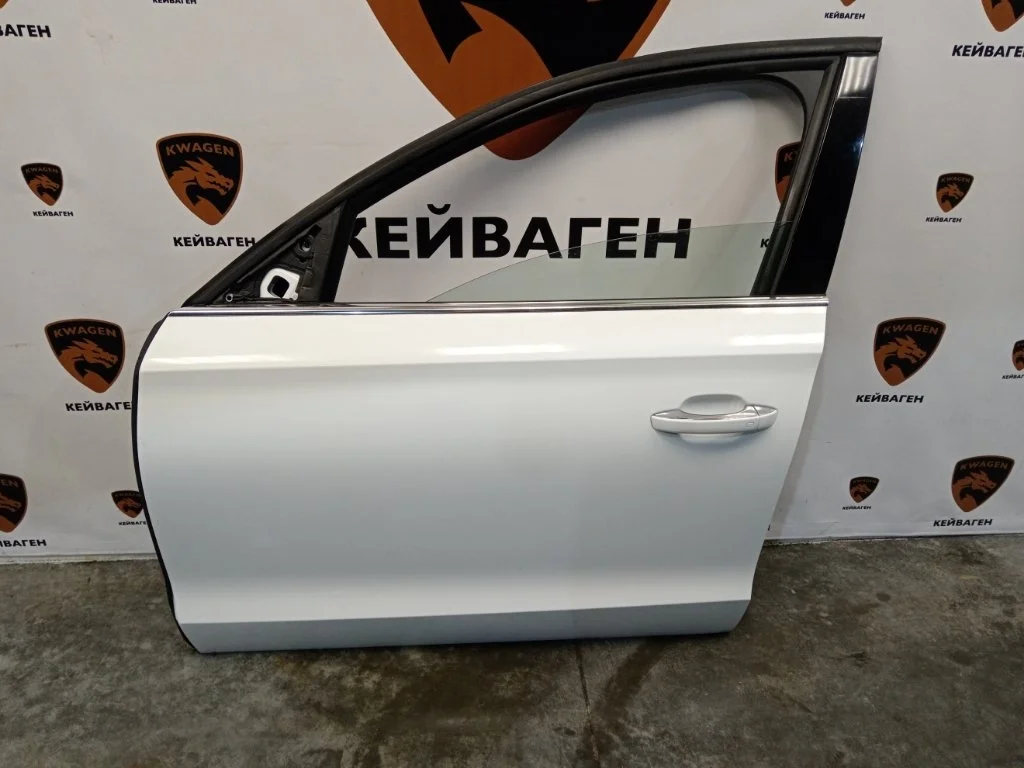 Дверь Audi A8 2011 D4