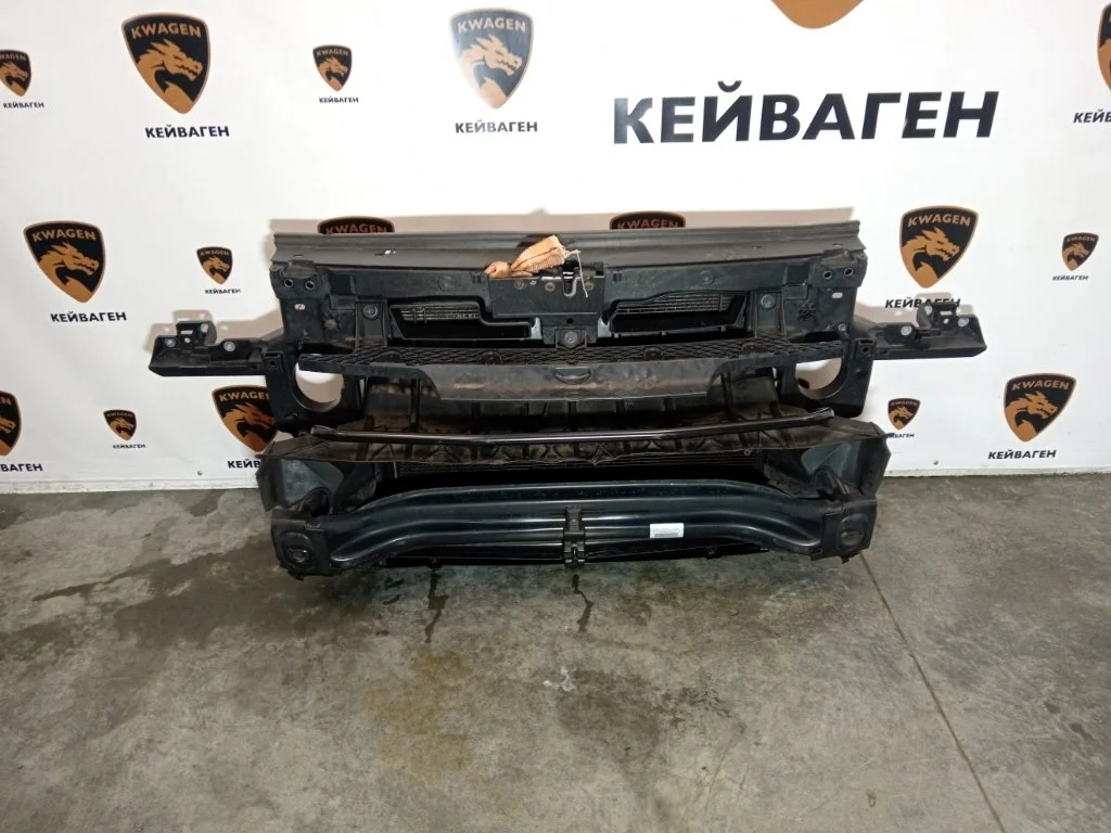 Телевизор с радиаторами Volkswagen Touareg 2011 7P