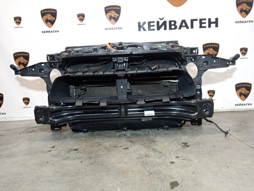 Телевизор с радиаторами Porsche Cayenne 2011 958