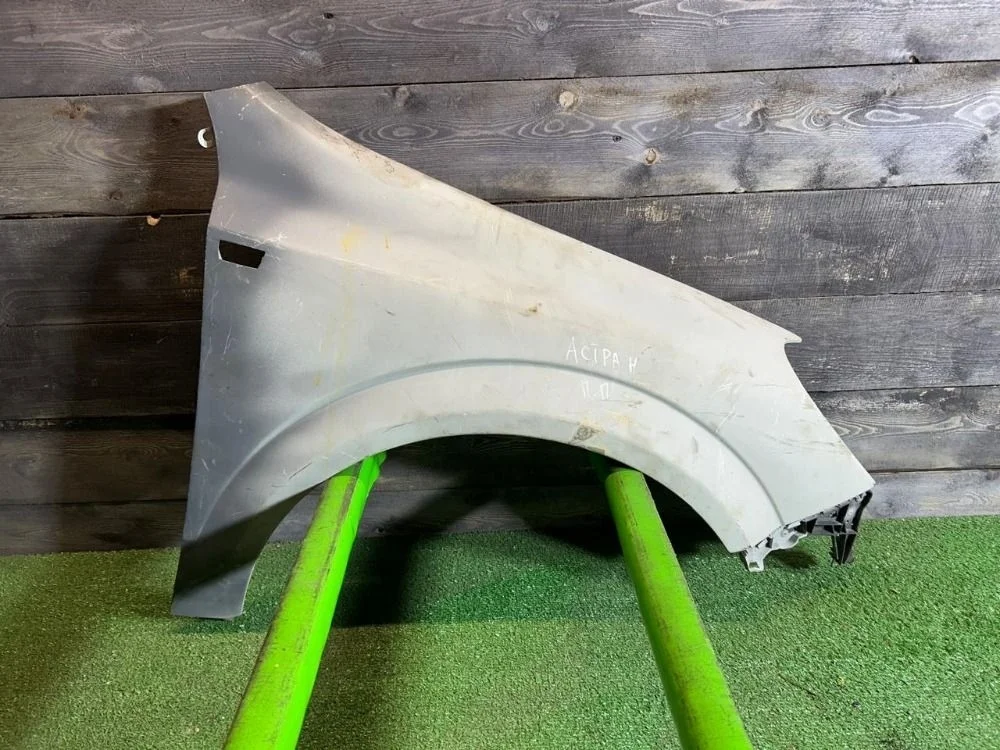 Крыло переднее правое Opel Astra H