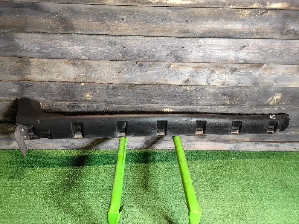 Накладка порога наружная правая Renault Duster