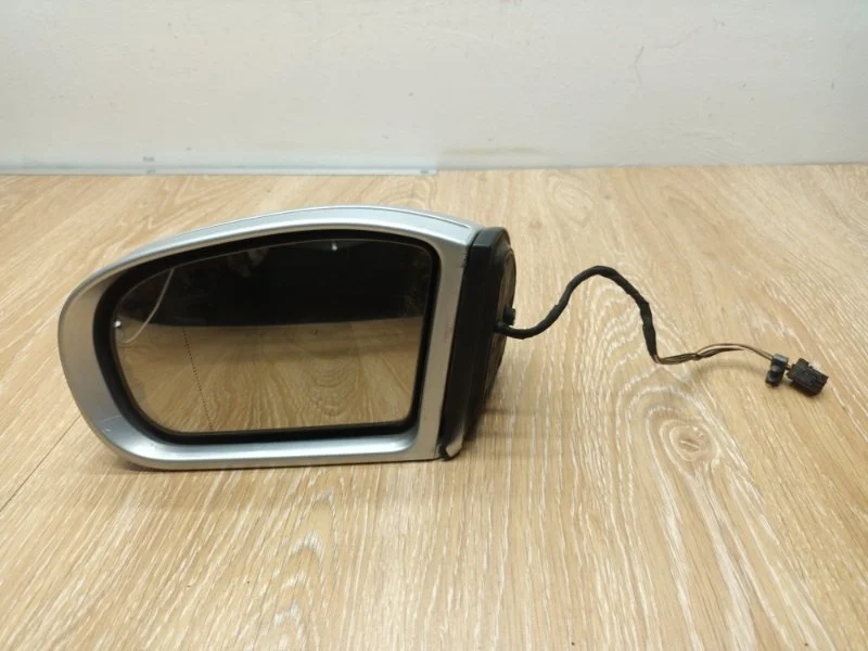 Зеркало заднего вида боковое Mercedes 2006 W203