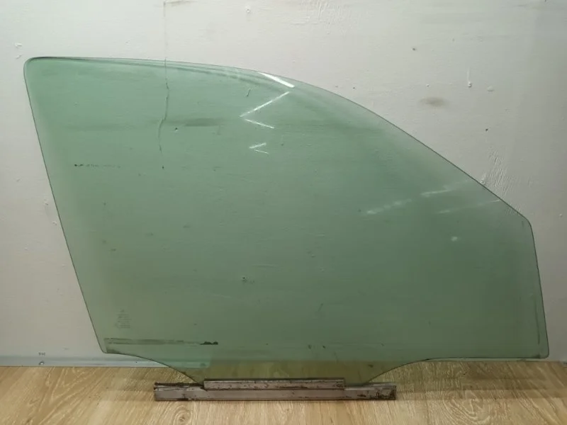 Стекло двери Mercedes ML 1999 W163