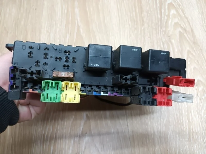 Блок sam задний Mercedes W220