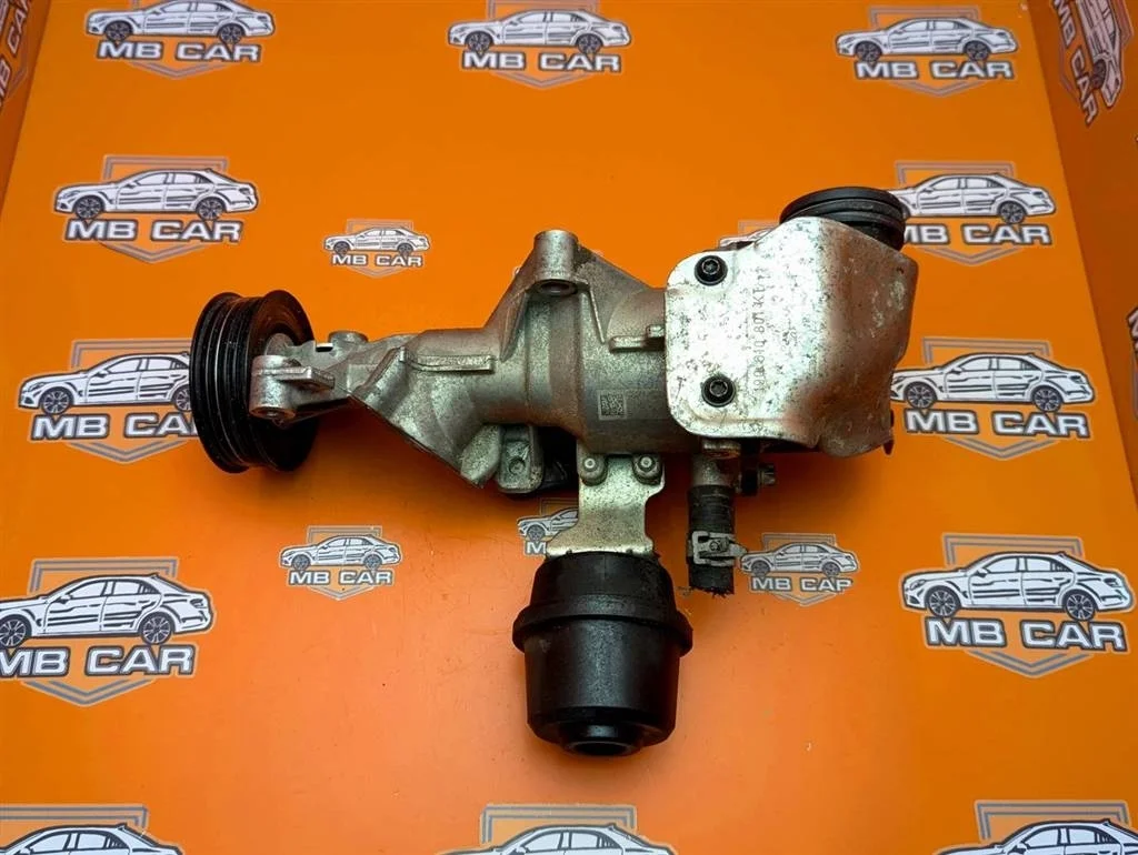 Помпа Mercedes-Benz
