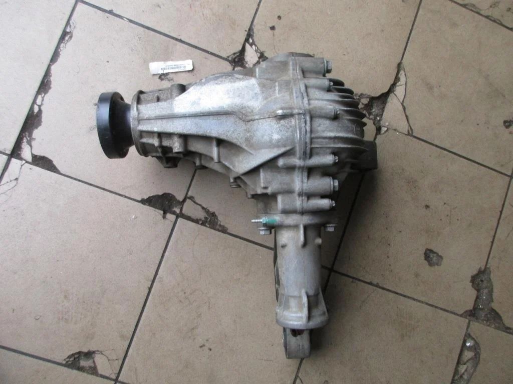 Редуктор передний Mercedes-Benz