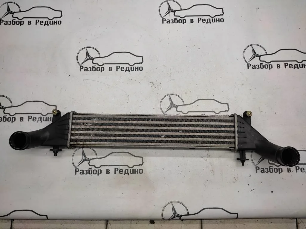 Интеркулер Mercedes-Benz